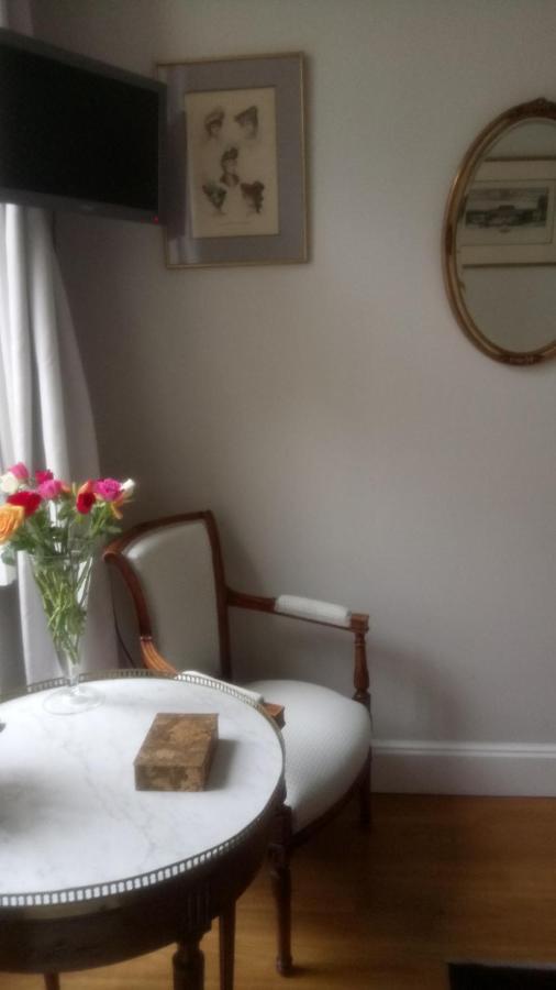 Chambre De Flore Bed and Breakfast Versailles Esterno foto